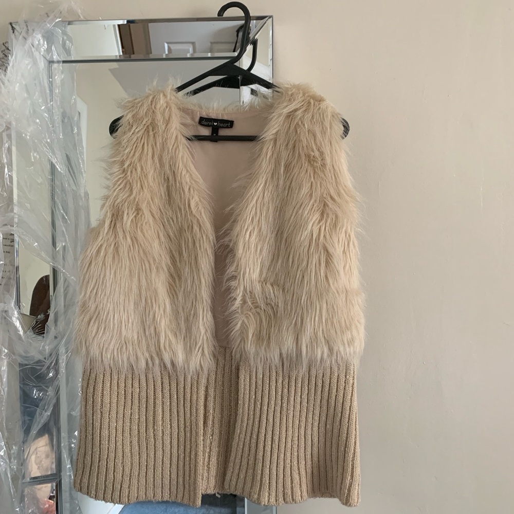 Tan/Camel Half Fur/Sweater Vest